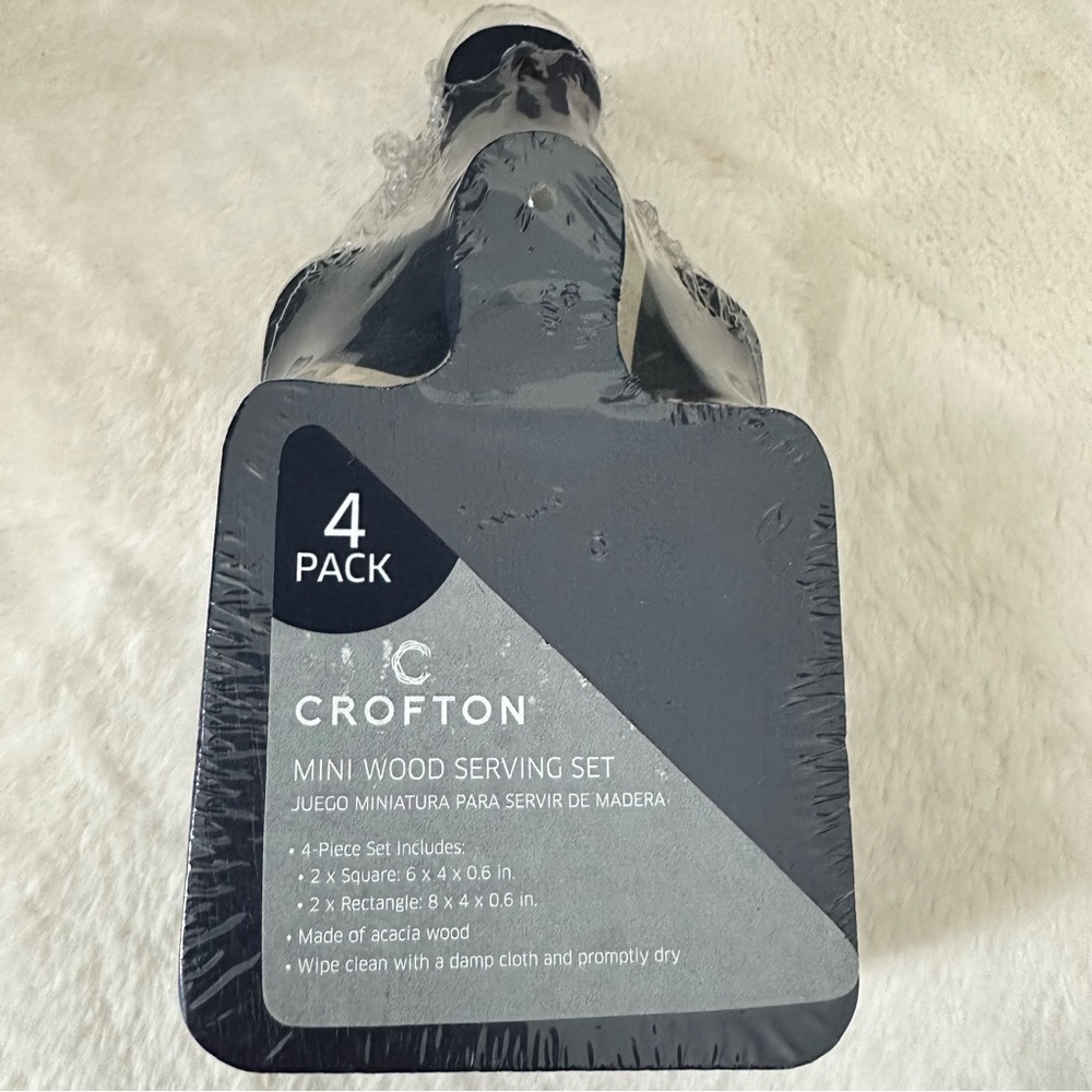 New 4-Piece Crofton Mini Wood Serving Charcuterie Cutting Board Set Navy…